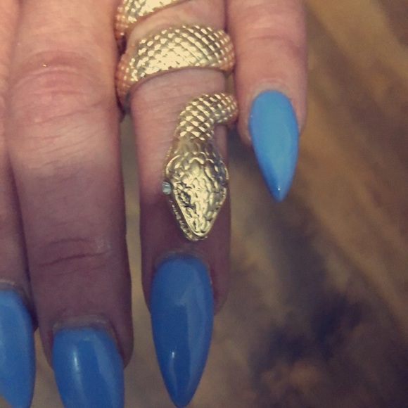 Large Statement snake ring - Picture 3 of 4